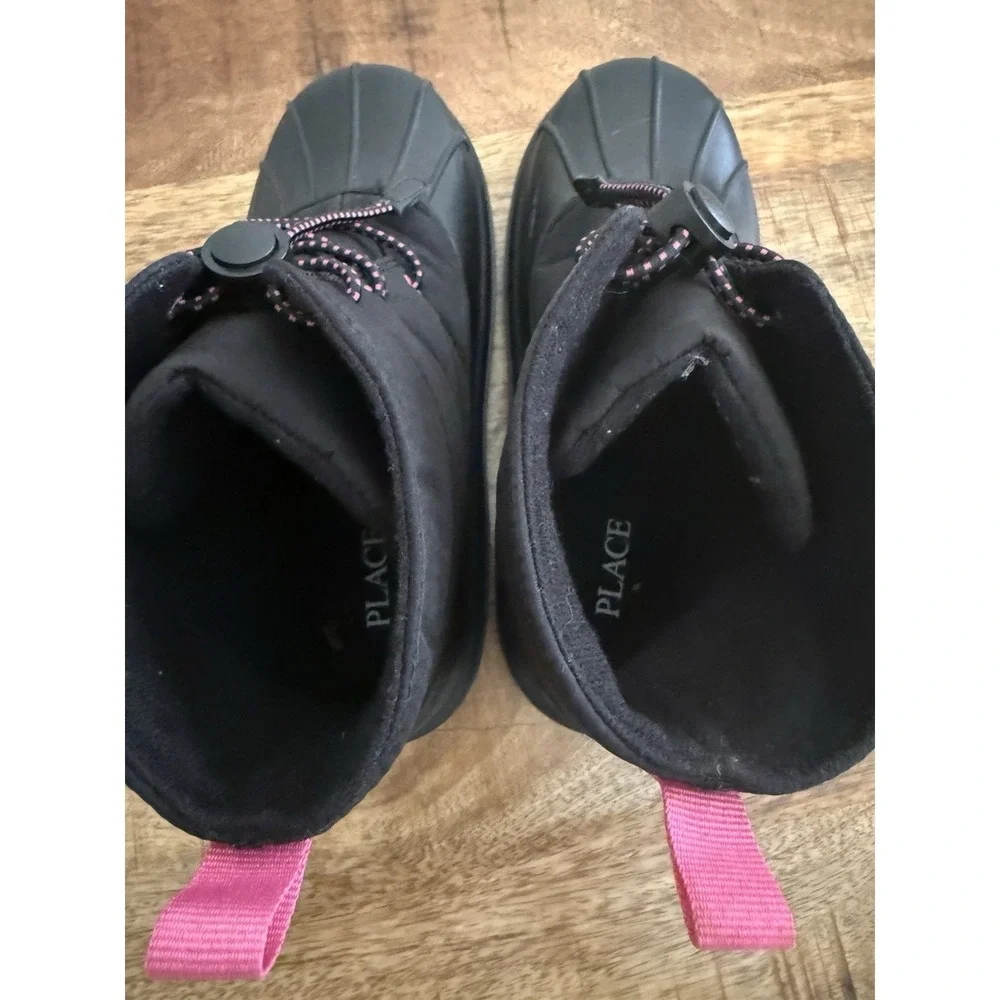 The Children's Place Duck Boots Black Pink Waterproof Winter Snow Size 4 Youth
